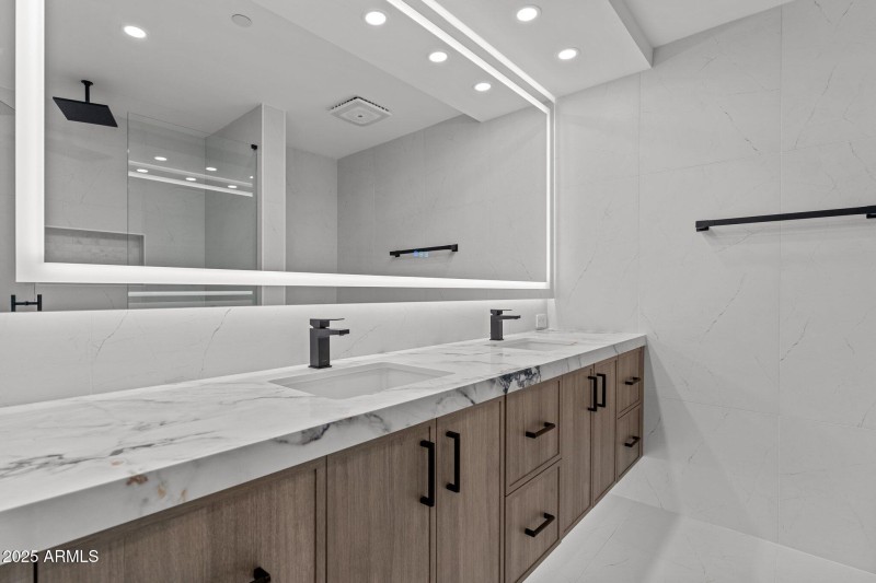 25-web-or-mls-DSC08444
