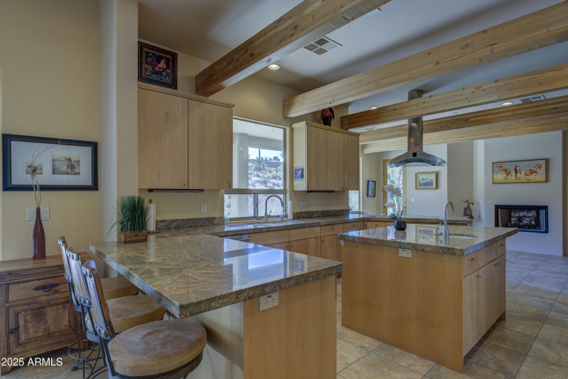 Breakfast bar kitchen