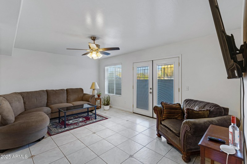 151 E Broadway Rd #102-6