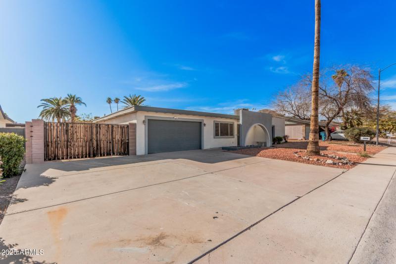 Front 4 RV GATE