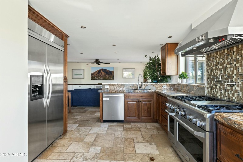 Gourmet Kitchen