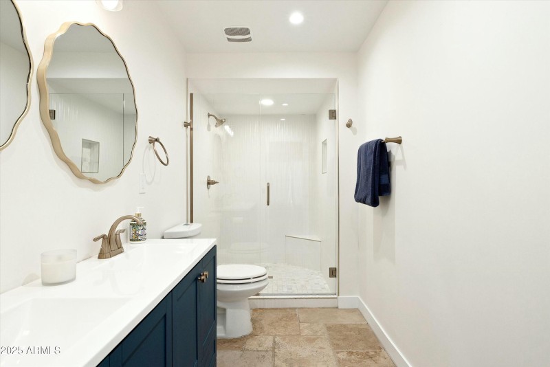 Guest Home - Bathroom (#3)