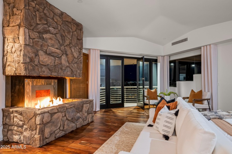 Master Bedroom Gas Fireplace