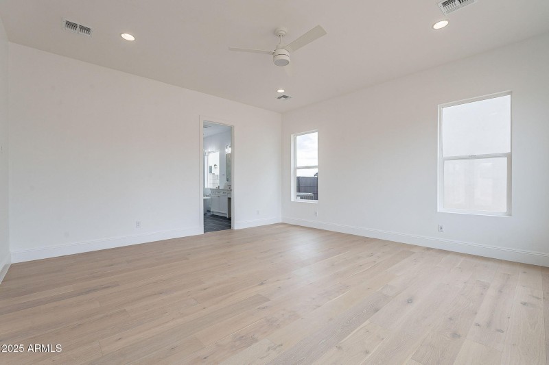 224-web-or-mls-178th-37 (2)