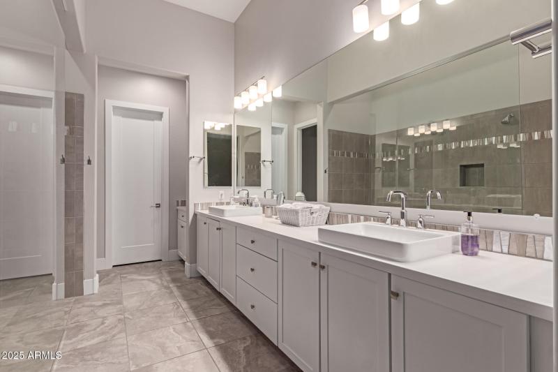 5 - Calle Primera Vista