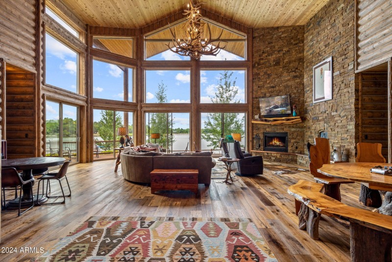Grand Greatroom