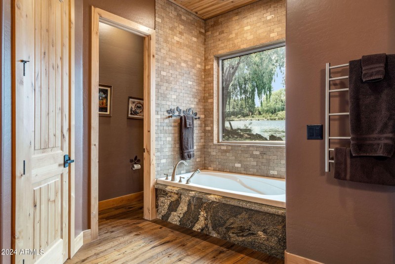 Guest Tub