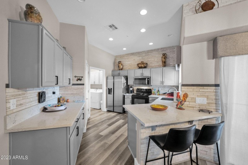 Upgraded Kitchen with granite!