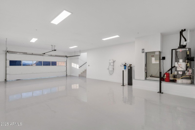 4-Car Garage