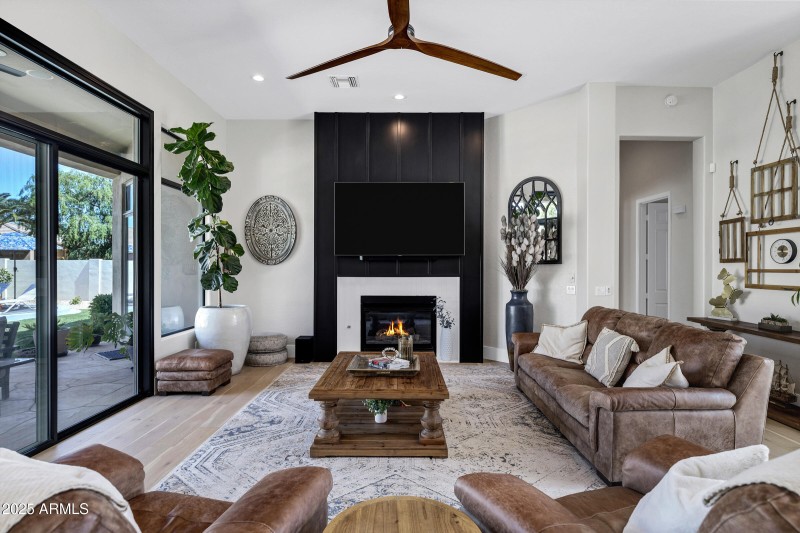 1782 W Lynx Way-8