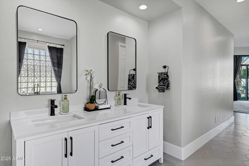 1782 W Lynx Way-38
