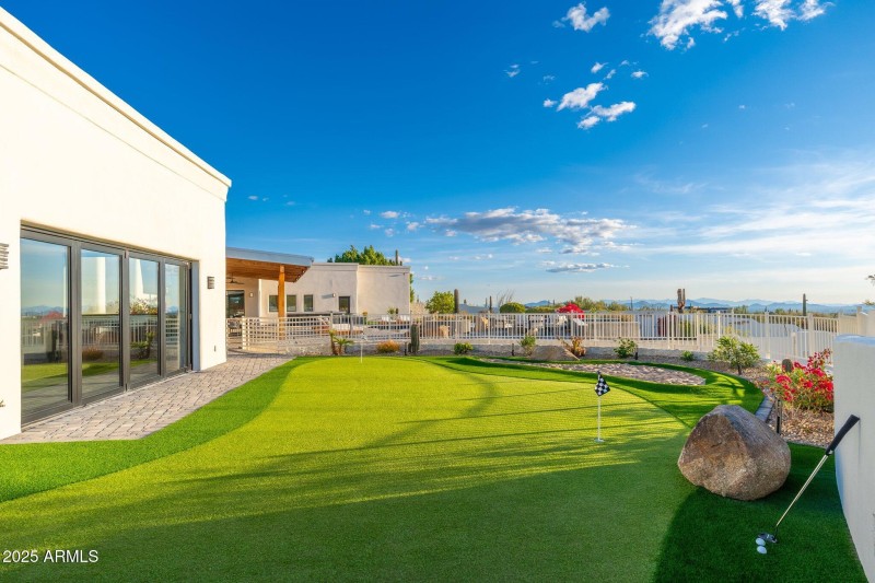 9525 E Buckskin Trl - 72