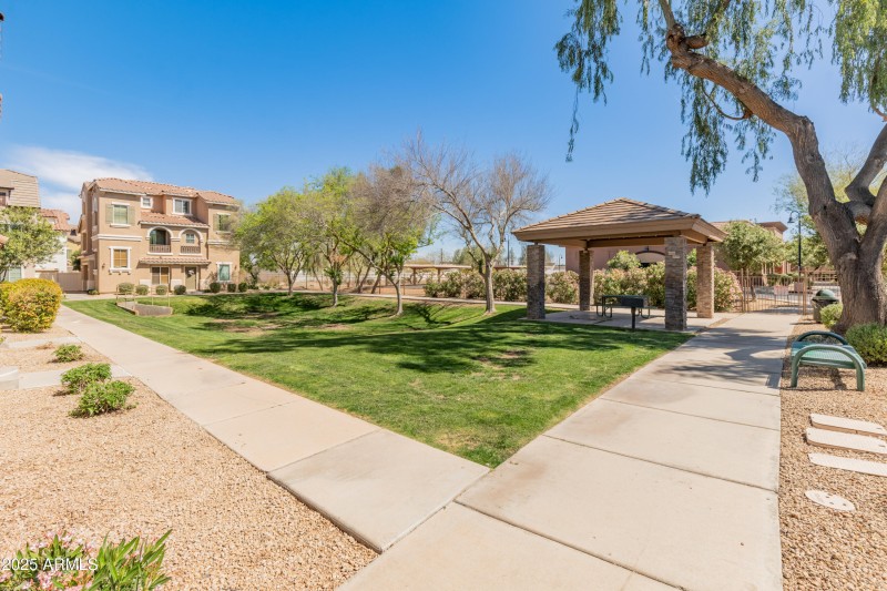 Walking paths and ramadas