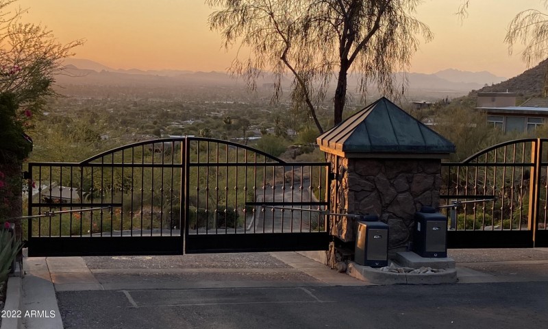 Private guard gated community