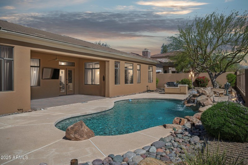 92-web-or-mls-22423-n-54th-pl