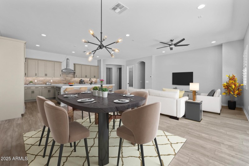 6) GREAT ROOM_final