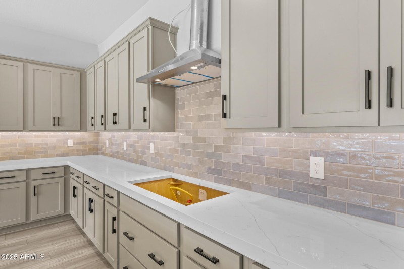 13) KITCHEN