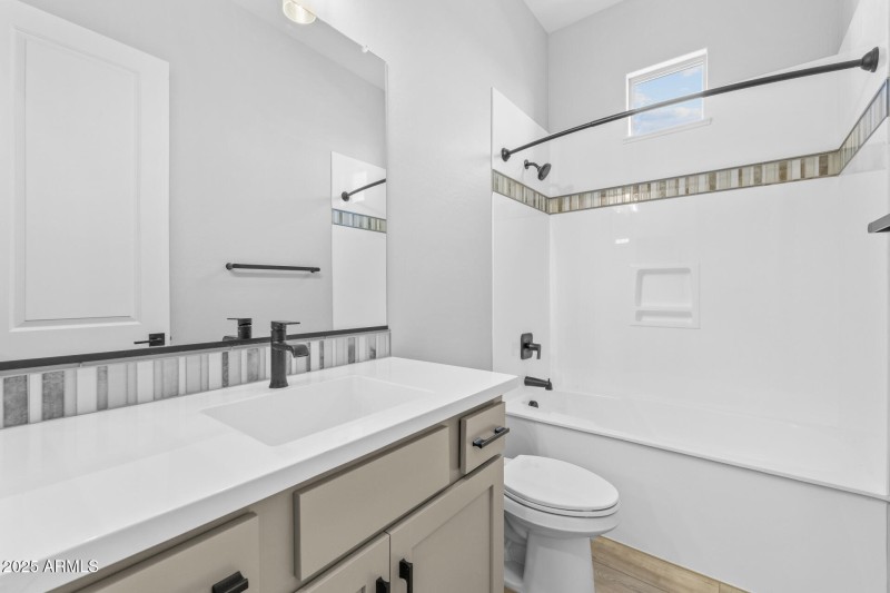 24) BATH 2