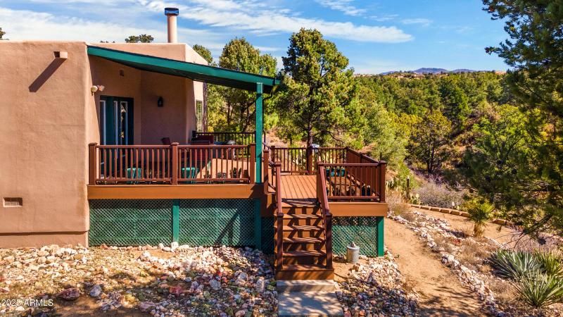 15555 S Middle Ridge Rd-15