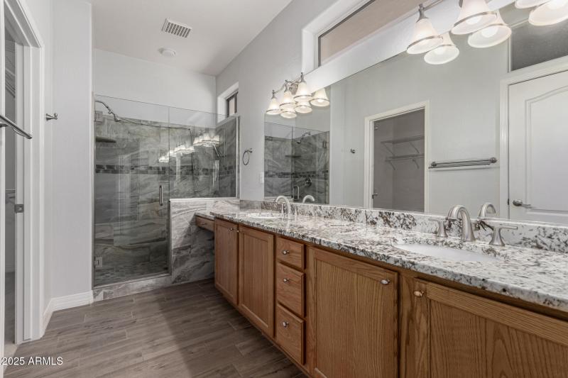 22 - Cactus Ridge 15136