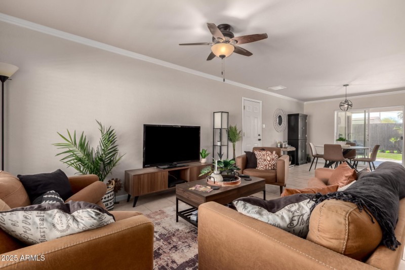 10 - Sharon 3301
