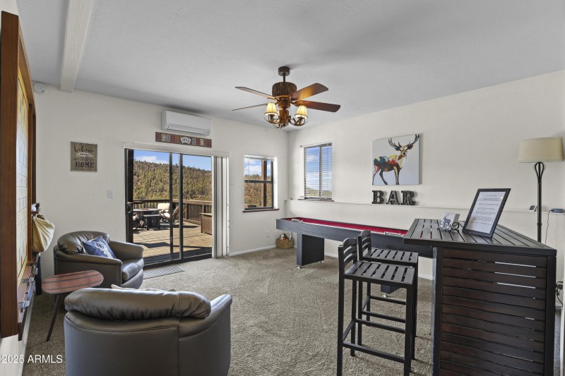 Lower living space