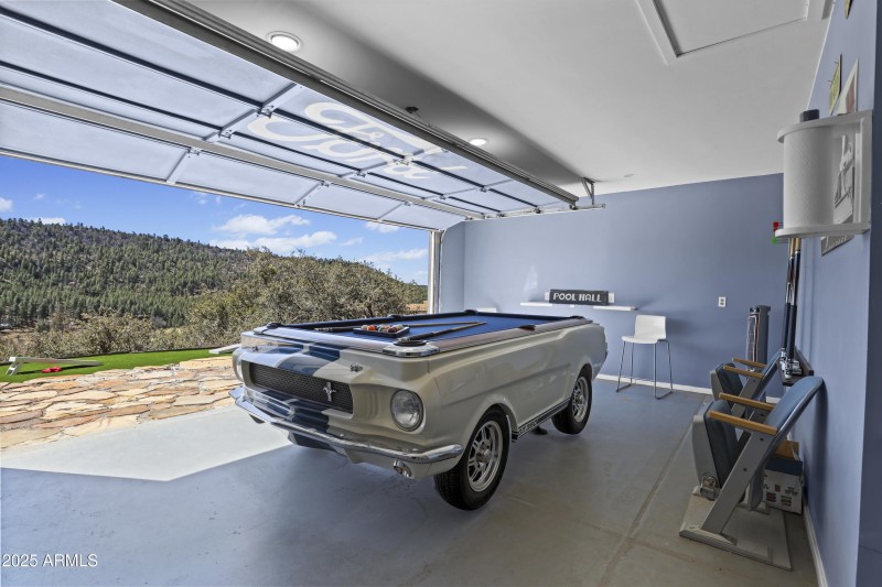 2 Car Garage
