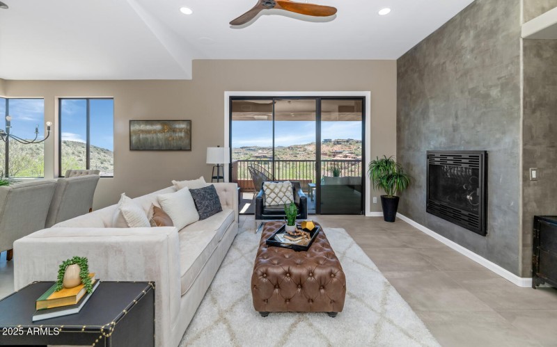Gas fireplace
