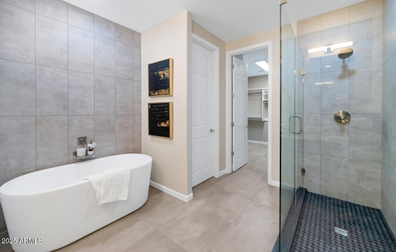 Walk in shower