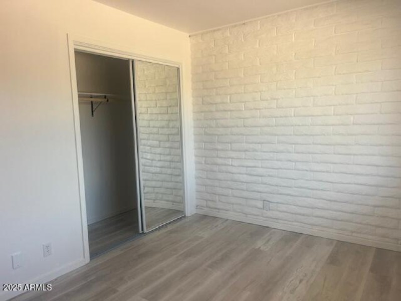 Bedroom & Closet