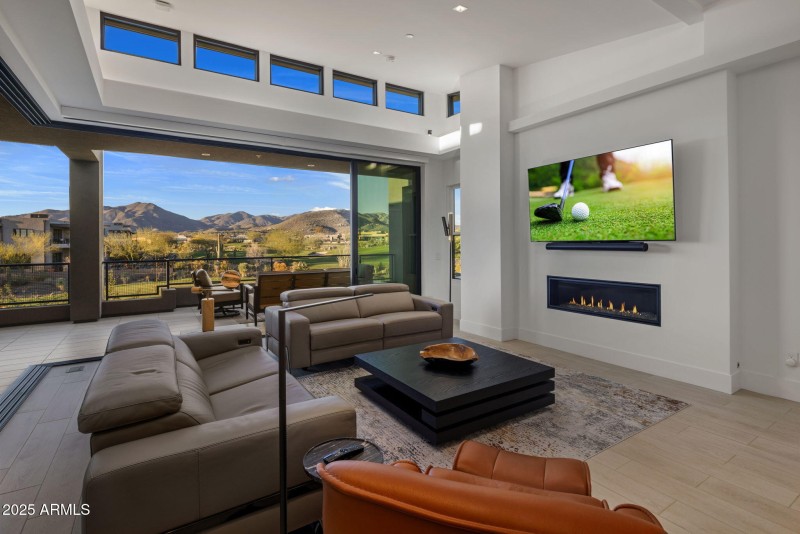 Spectacular Living Room