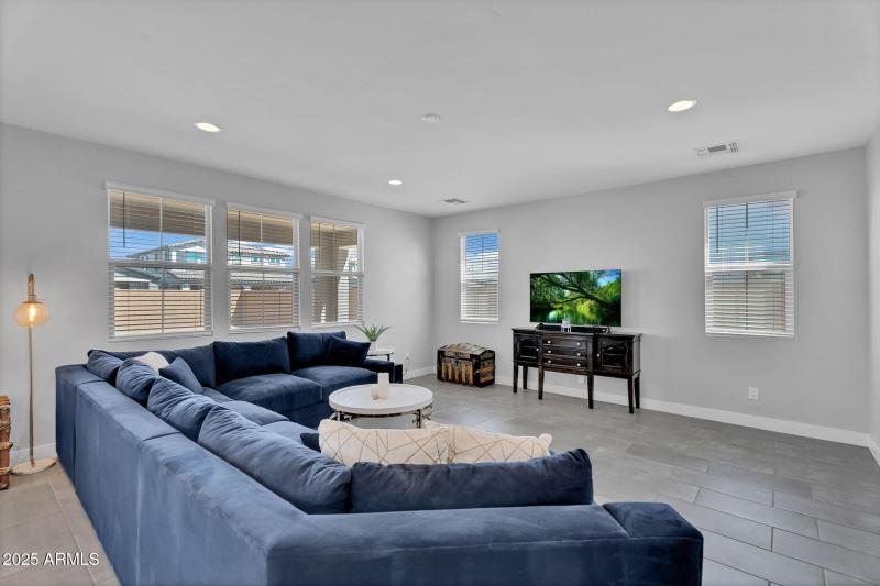 22484 E Twilight Living Room