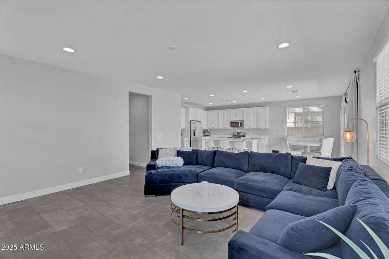 22484 E Twilight Living Room