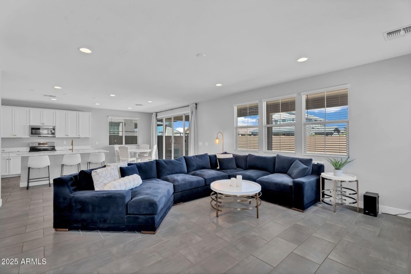 22484 E Twilight Living Room