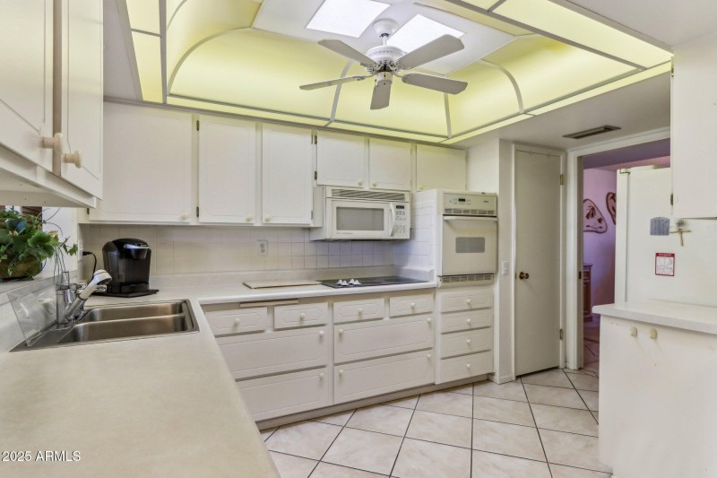 22-web-or-mls-N Cherry Tree Ln-26032025-