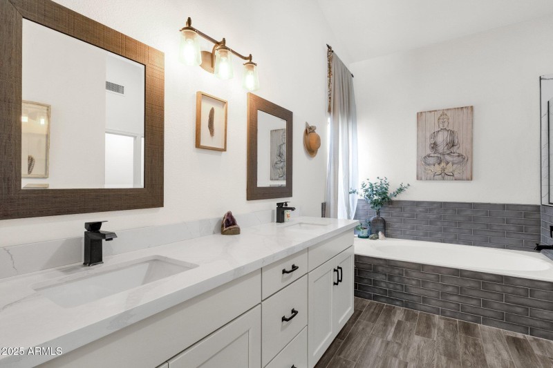 22-web-or-mls-5015-e-karen-dr
