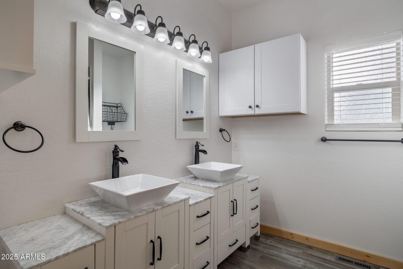 2728BainTrail-Overgaard-AZ-15