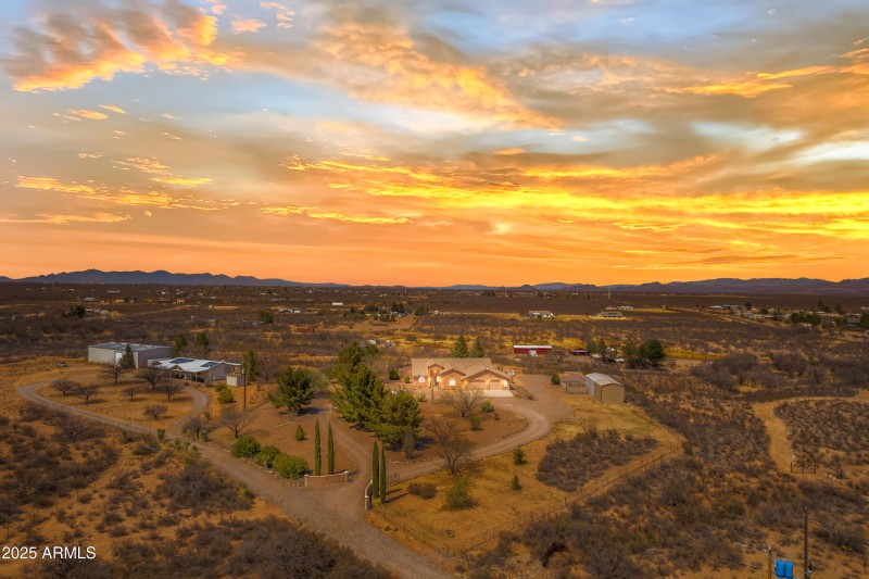 3000 S Pettit Lane (46)