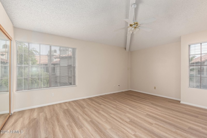 13 Mountain View
