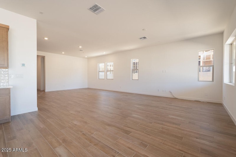 Waterston Central 283 - Dining-1MLS