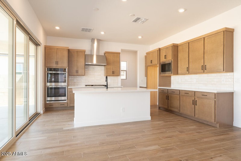 Waterston Central 283 - Kitchen-2MLS