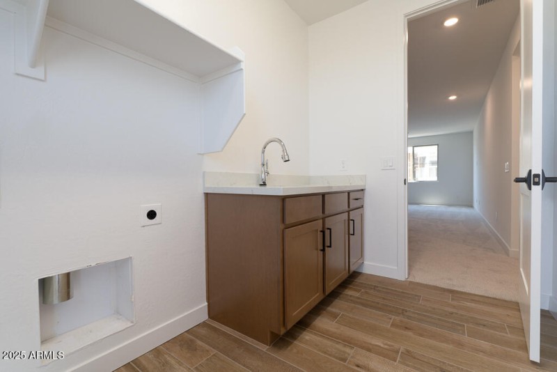 Waterston Central 283 - Laundry-1MLS