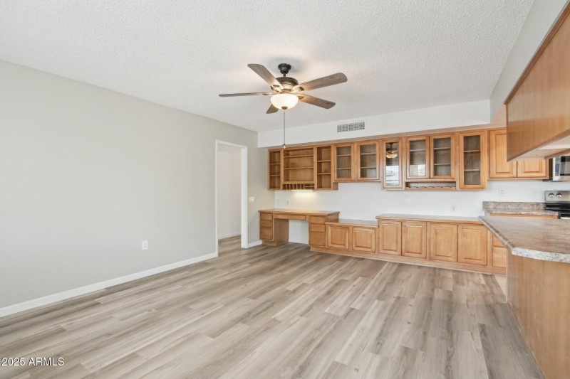 12-web-or-mls-W Paintbrush Dr-27032025-0