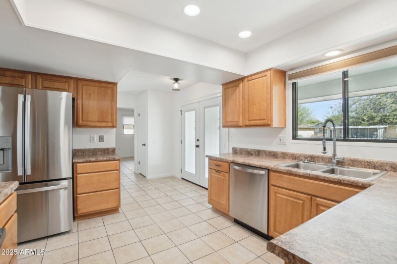 16-web-or-mls-W Paintbrush Dr-27032025-0