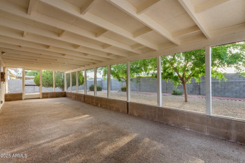 Screened in porch