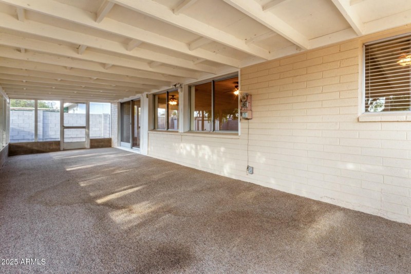 Screened in porch