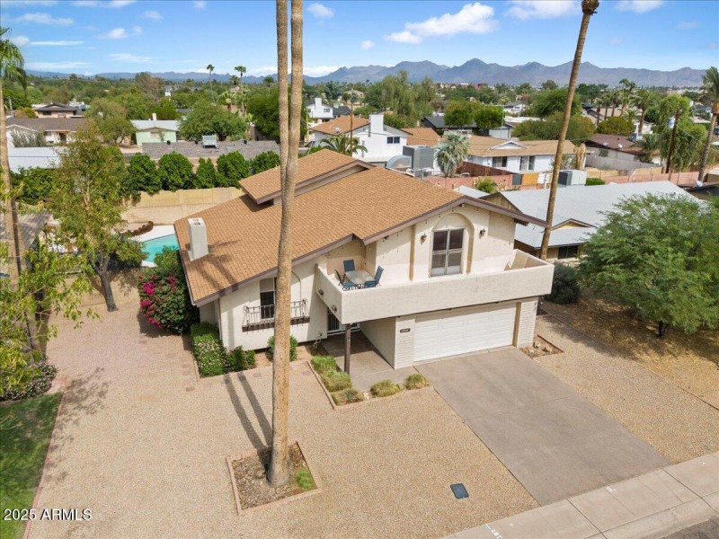 8414 E Stella Ln
