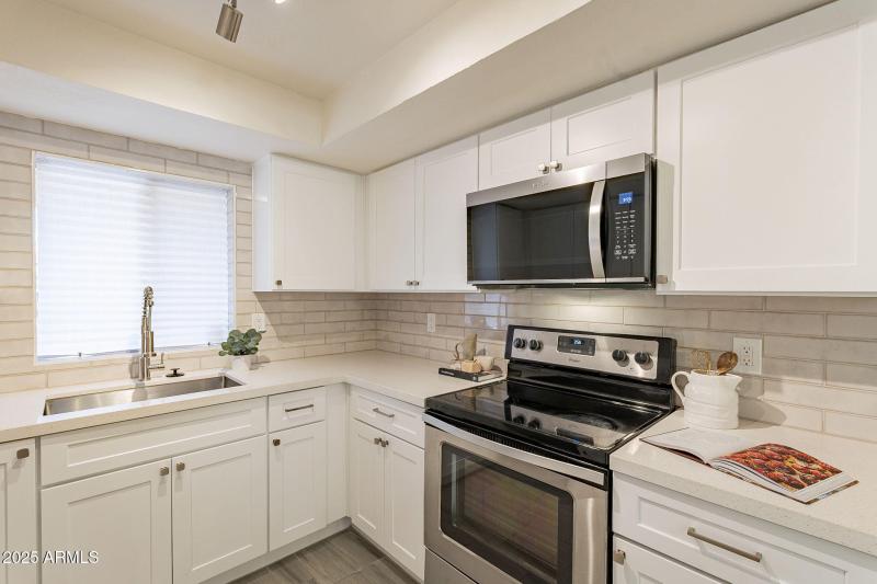 13-web-or-mls-Biltmore-13