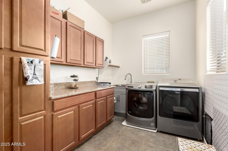 61 - Desert Inn 950
