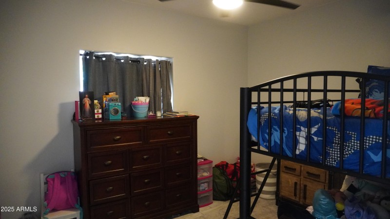 3rd bedroom 920